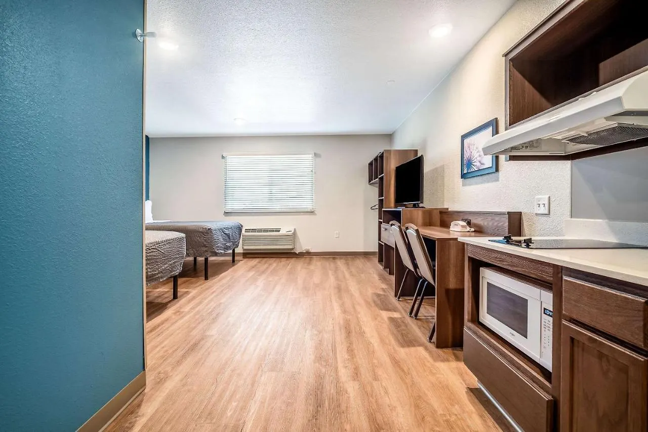 Woodspring West 2* North Naples