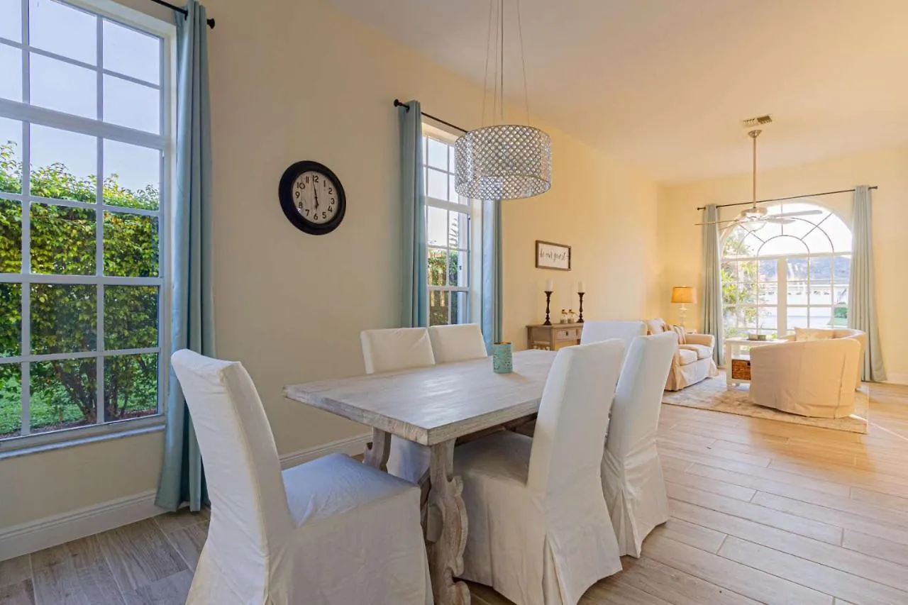 Holiday home Crown Pointe-mabry Drive Naples