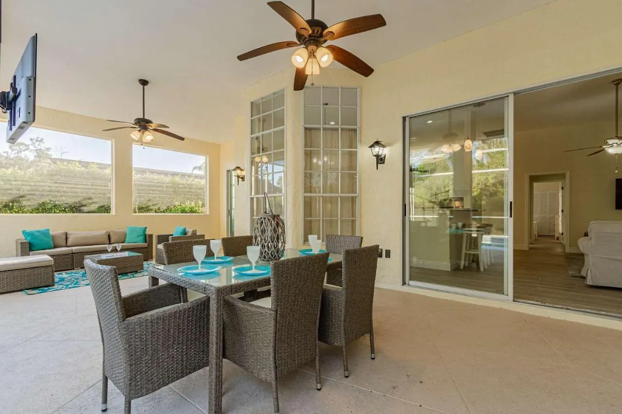 Holiday home Crown Pointe-mabry Drive *