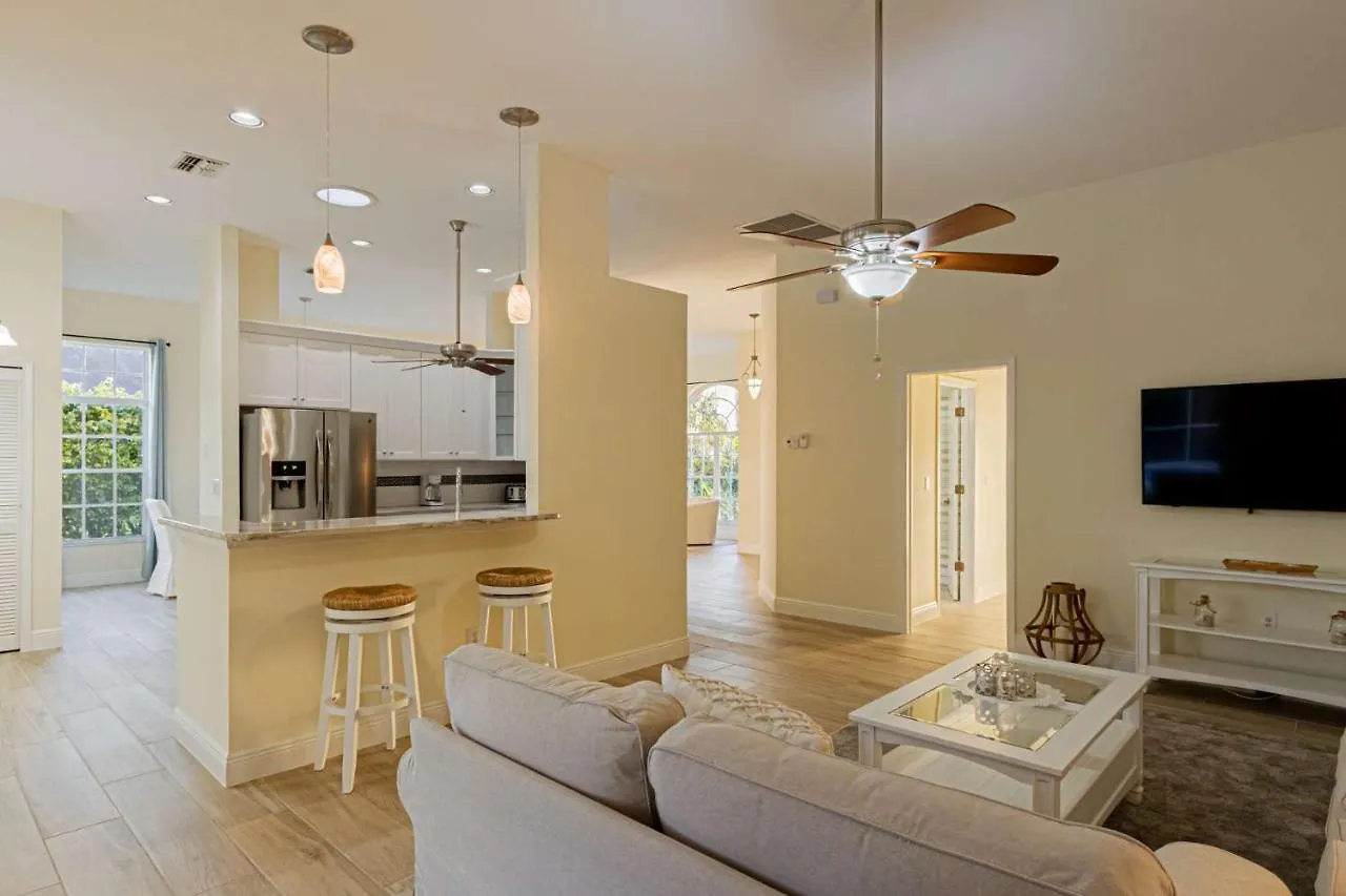 Crown Pointe-mabry Drive Holiday home