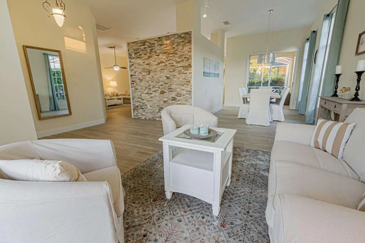 Crown Pointe-mabry Drive * Naples