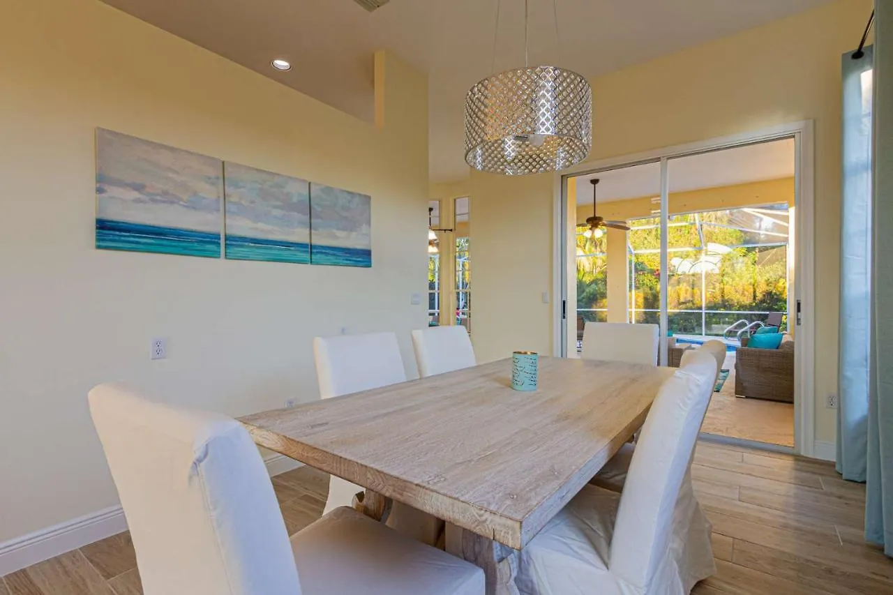 Holiday home Crown Pointe-mabry Drive