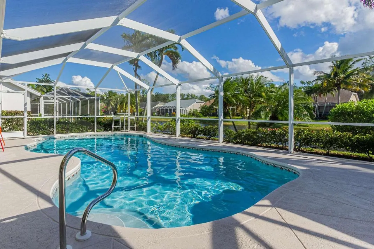 Crown Pointe- Lochwood Ct. Holiday home *