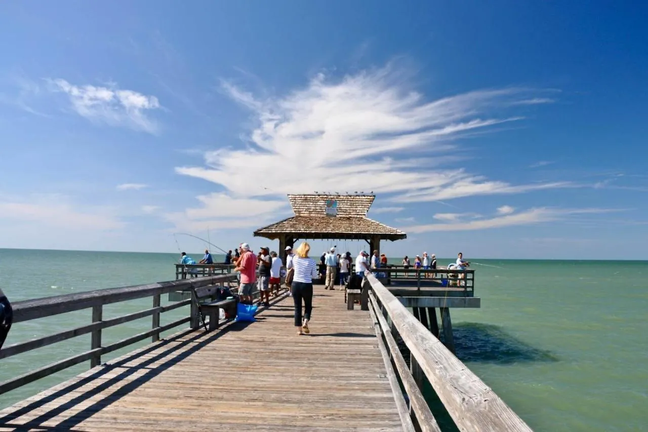 Holiday home Crown Pointe-mabry Drive Naples