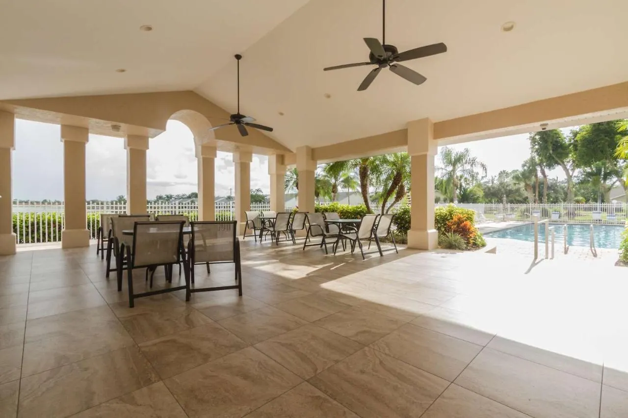 Crown Pointe-mabry Drive Holiday home