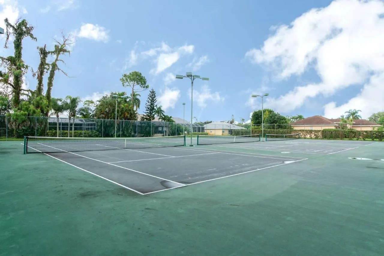 Holiday home Crown Pointe-mabry Drive Naples