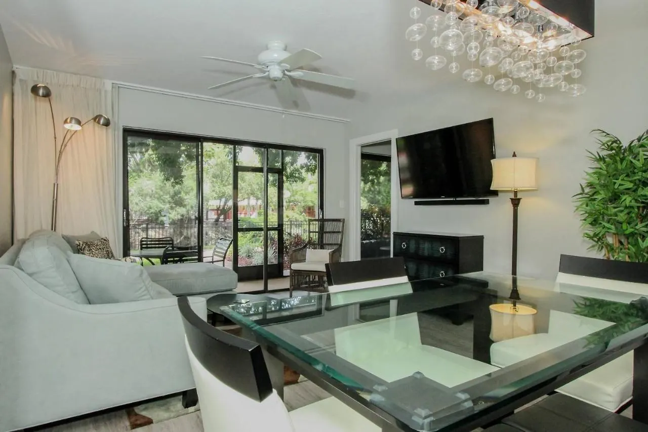 Park Shore Resort, 1st Floor, Bldg.f *