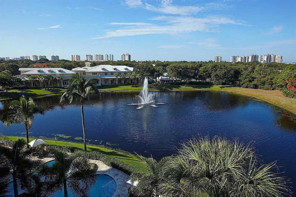 鹈鹕湾旅馆 North Naples