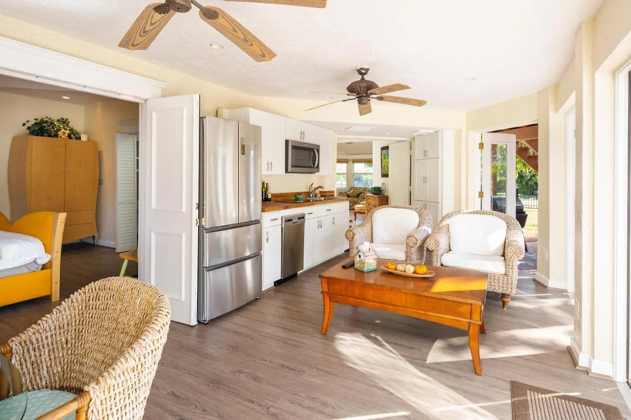By 4 - Gulf Breeze * Naples