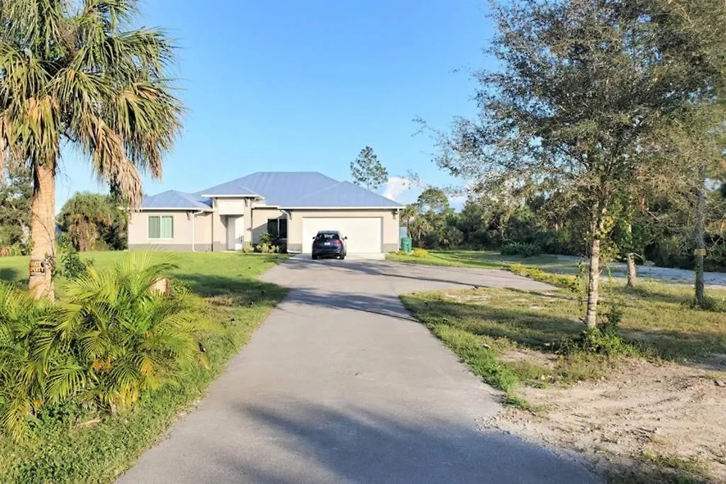 Exquisite 4 Beds With Heated Pool & Jacuzzi *