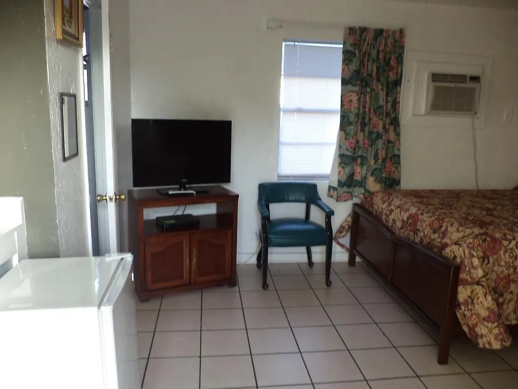 Glades - Motel 2*