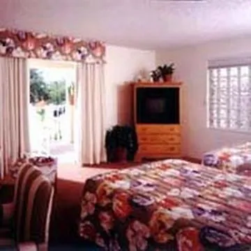 Of Naples, Tapestry Collection By Hilton North Naples