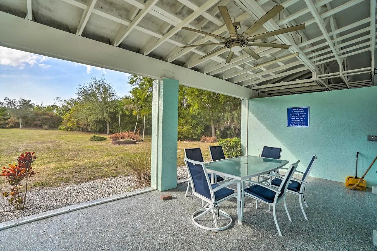 Holiday home Direct Gulf Access And Lanai Sunny Home!