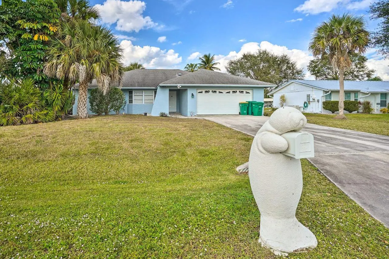 Holiday home Direct Gulf Access And Lanai Sunny Home! *