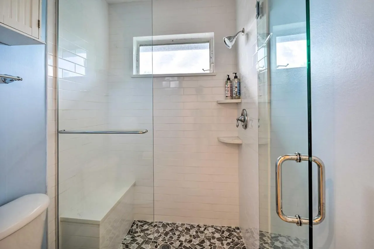 Direct Gulf Access And Lanai Sunny Home! * Naples