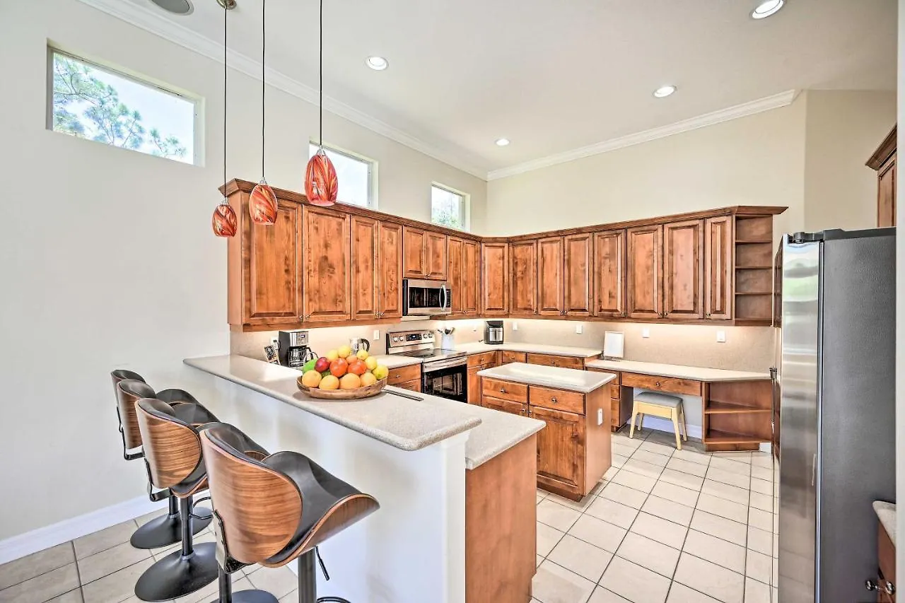 Backyard Oasis With Private Pool! Feriehus *