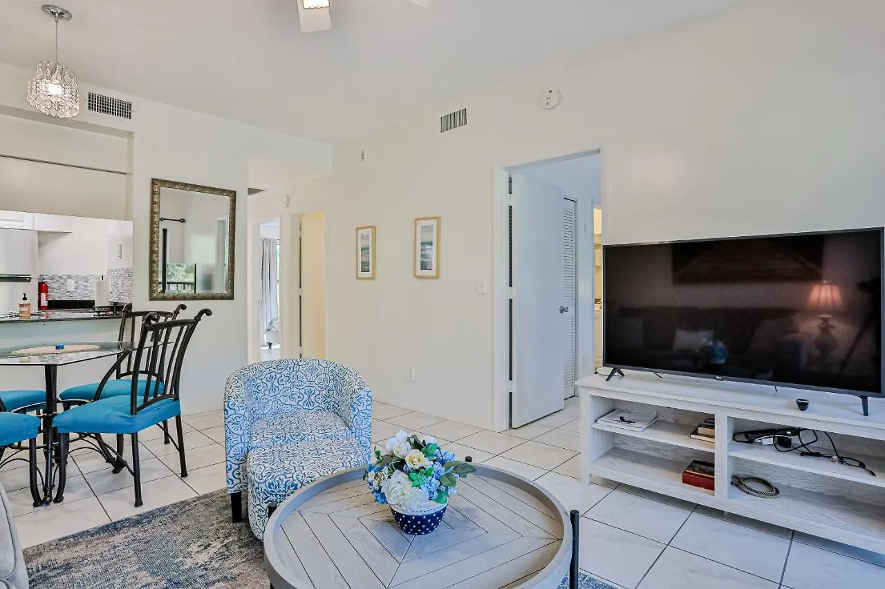 Apartment World Tennis Club 725 Naples