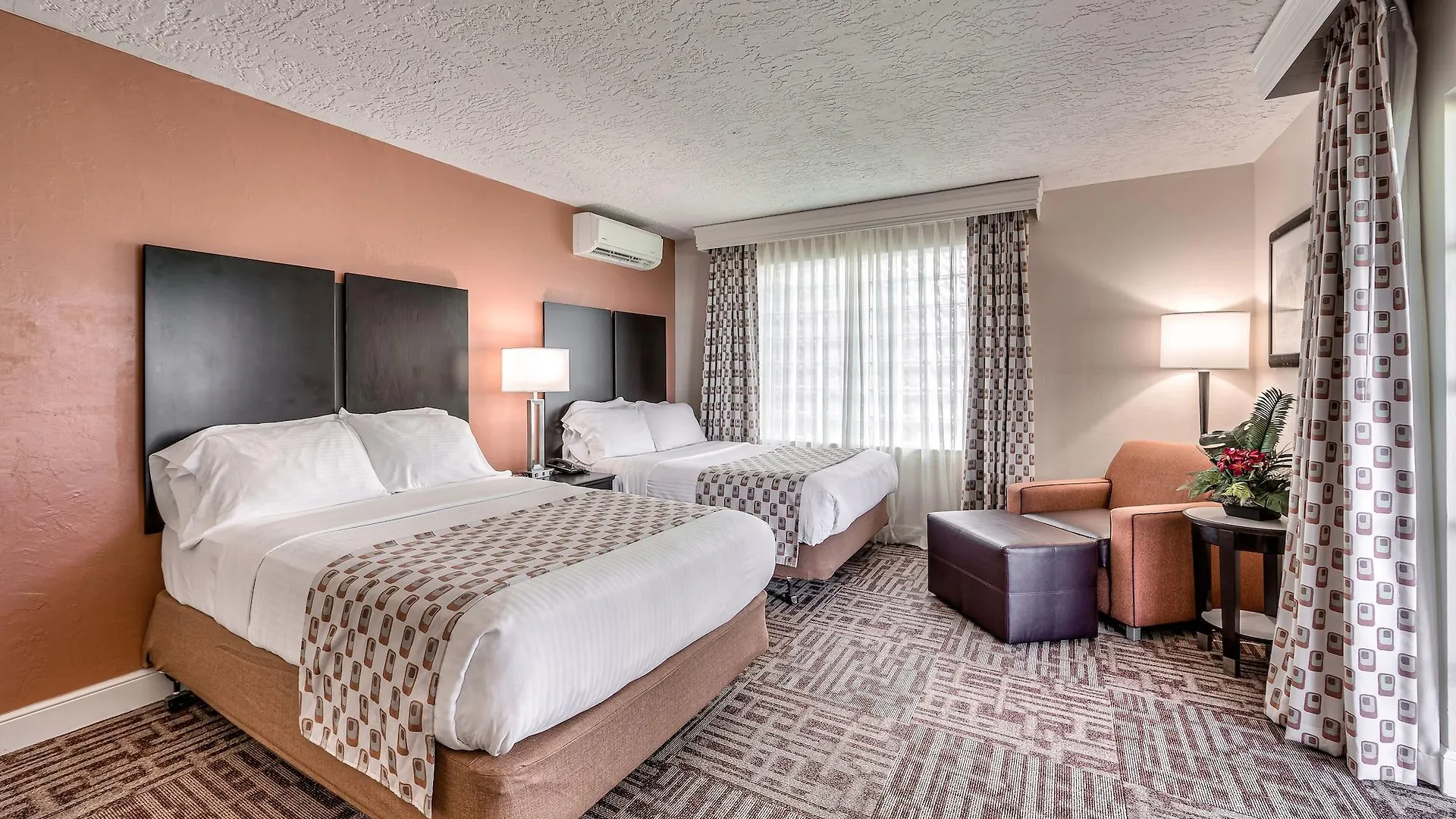 Of Naples, Tapestry Collection By Hilton North Naples