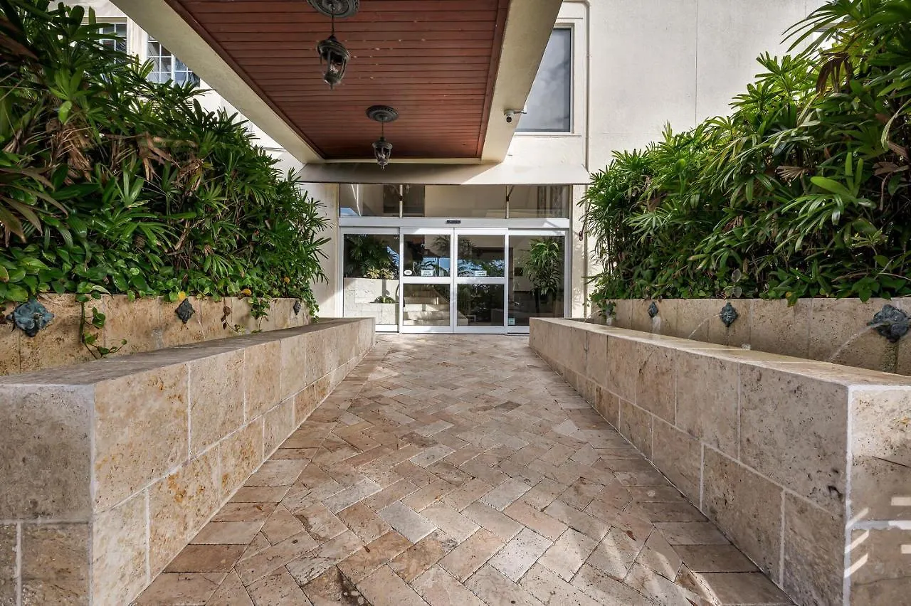 Bayfront 5th Avenue 3* North Naples