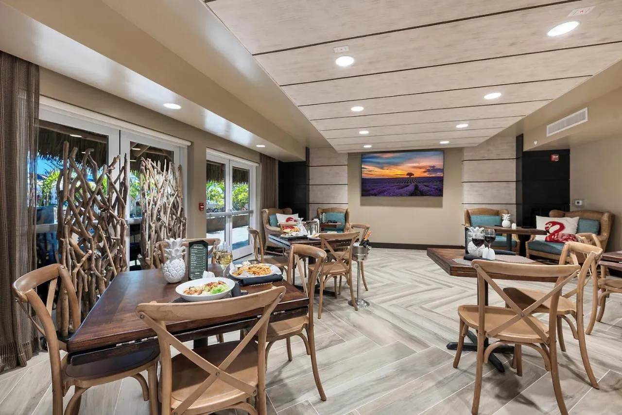 Bayfront 5th Avenue 3* North Naples