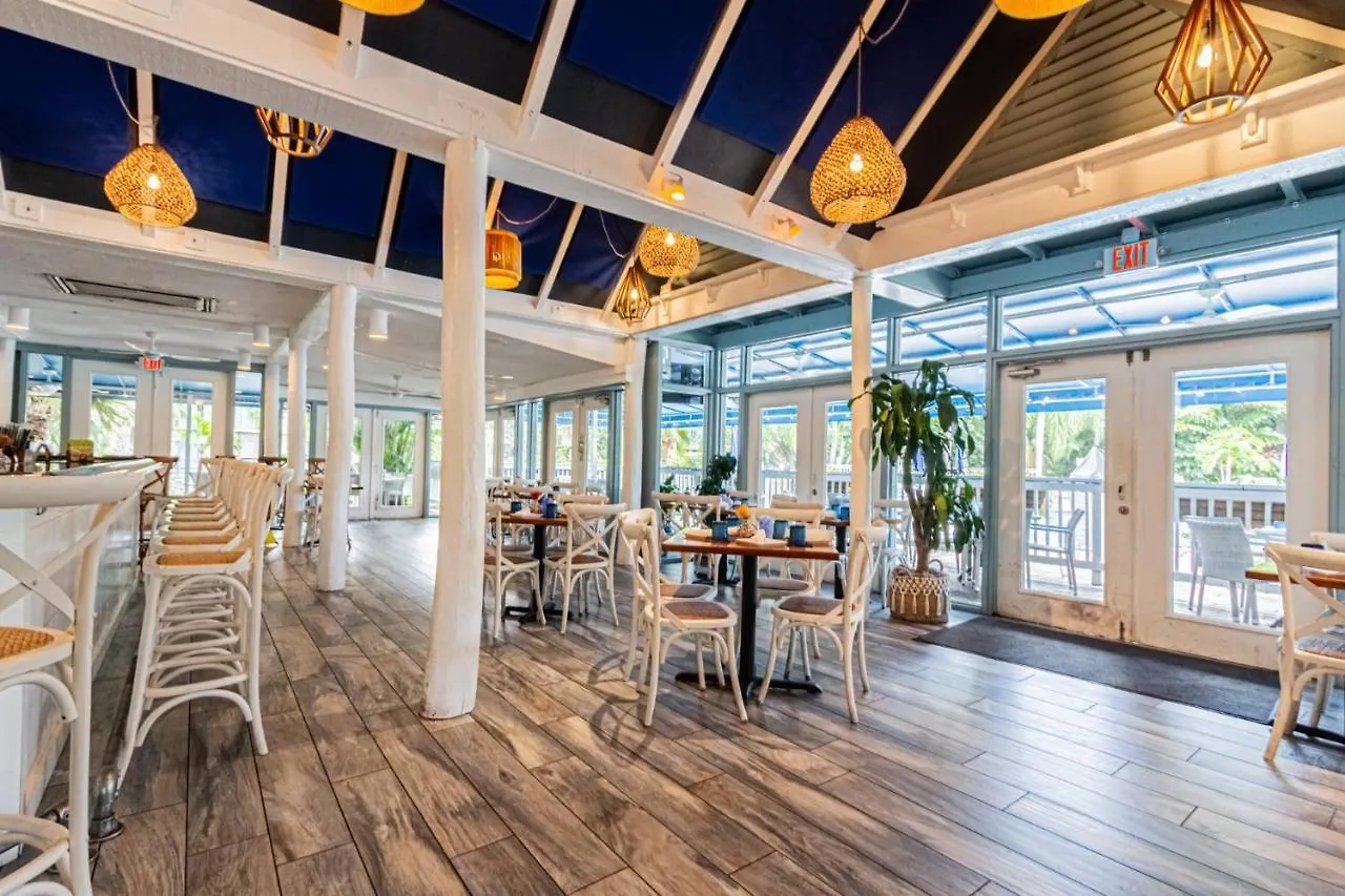 Park Shore Resort, 1st Floor, Bldg.f * North Naples
