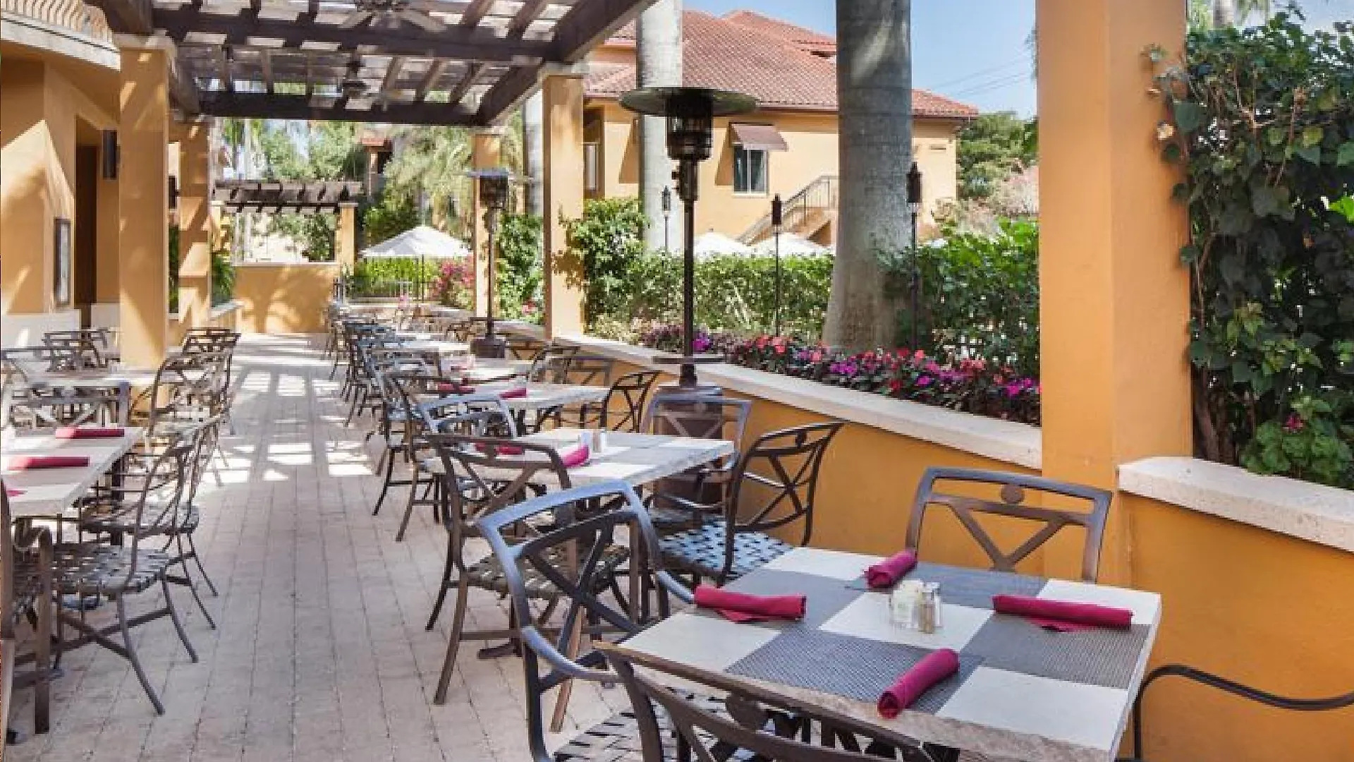 Bellasera 4* North Naples