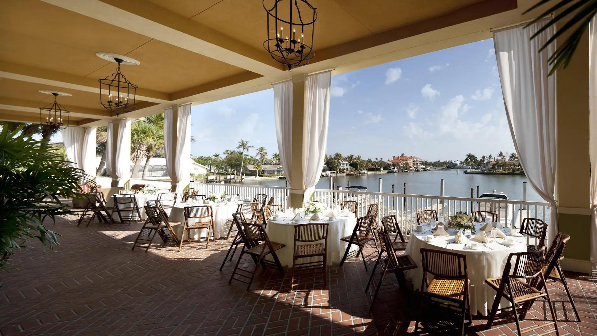 La Playa & Golf Resort, A Noble House Resort Naples Park