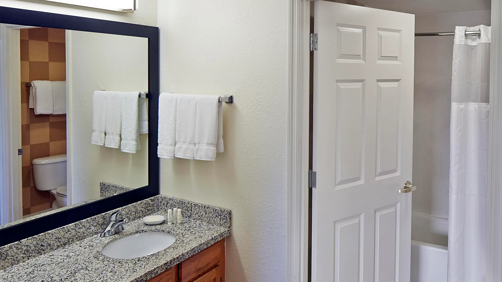 Hotel By Marriott North Naples