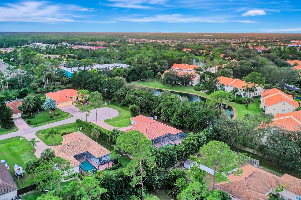 Pool Paradise * North Naples