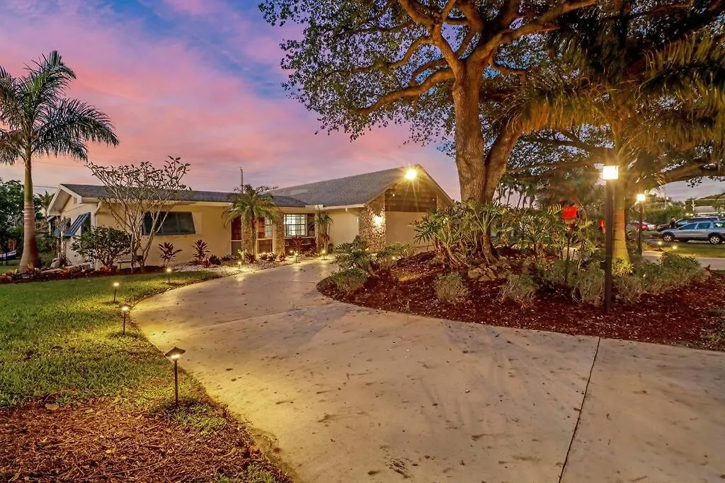 House W/ Heated Pool In 5 Min To Holiday home