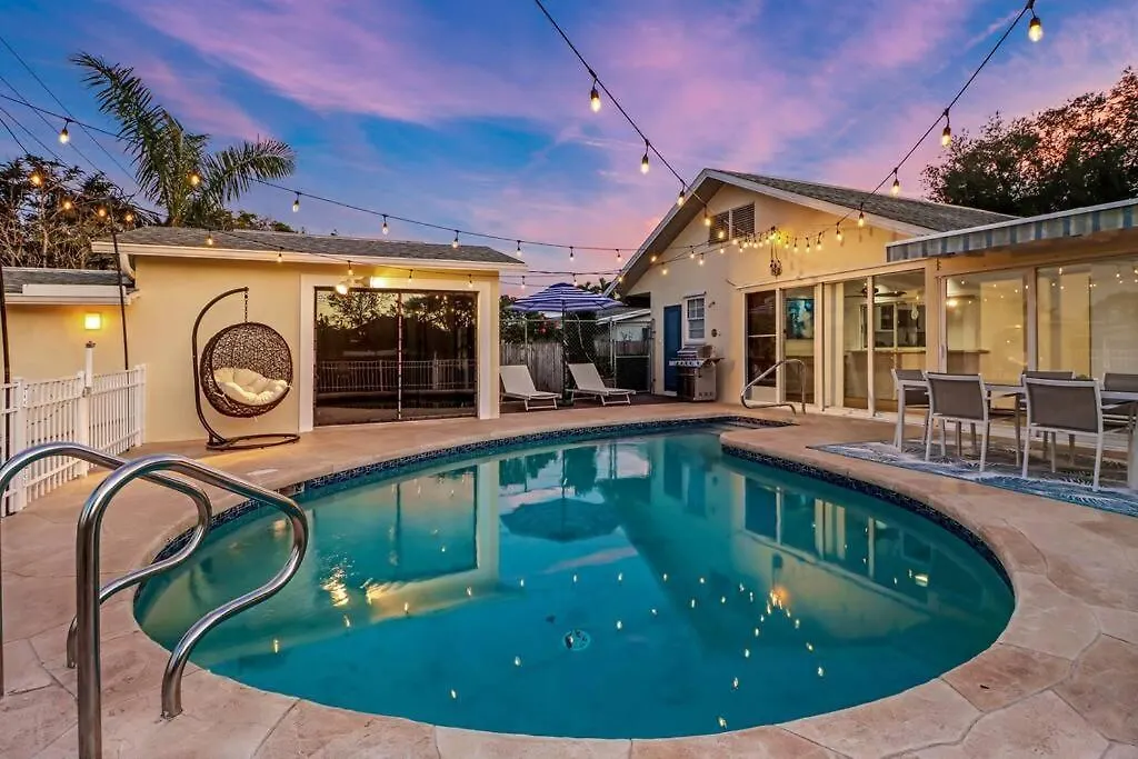 House W/ Heated Pool In 5 Min To *