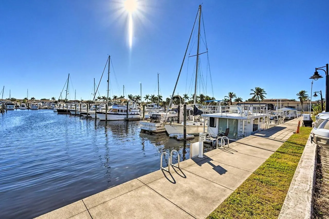 Near Everglades With Marina! Apartment *