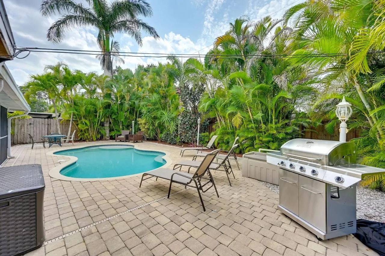 Villa Pelican Nest, Tropical With Pool Naples