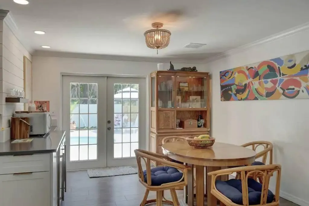 Turtle Island - Family Friendly Pool -welcome North Naples