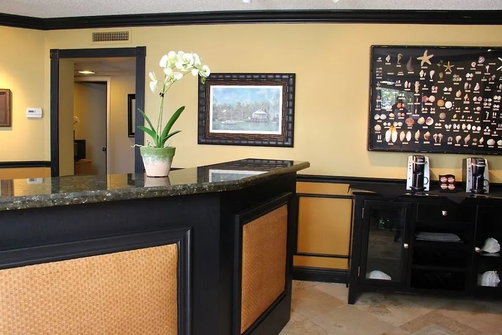 Vanderbilt Beach Resort 3*