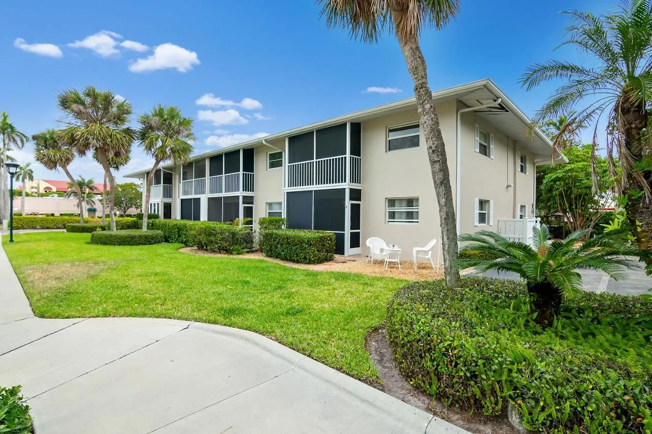 Luxury 805 * North Naples