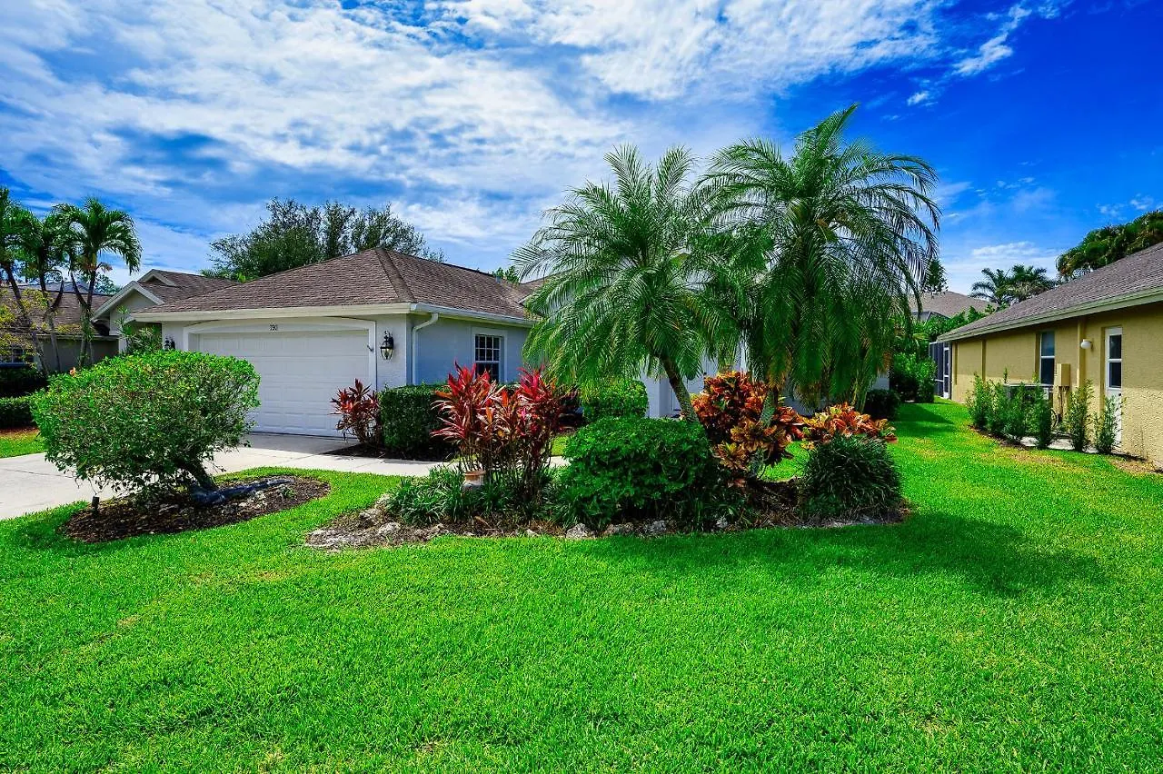 Holiday home Briarwood Delight Has Brand New Pool/spa!