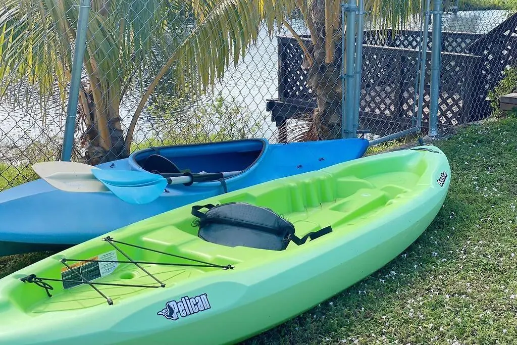 View Kayaking,fishing,private Bbq *