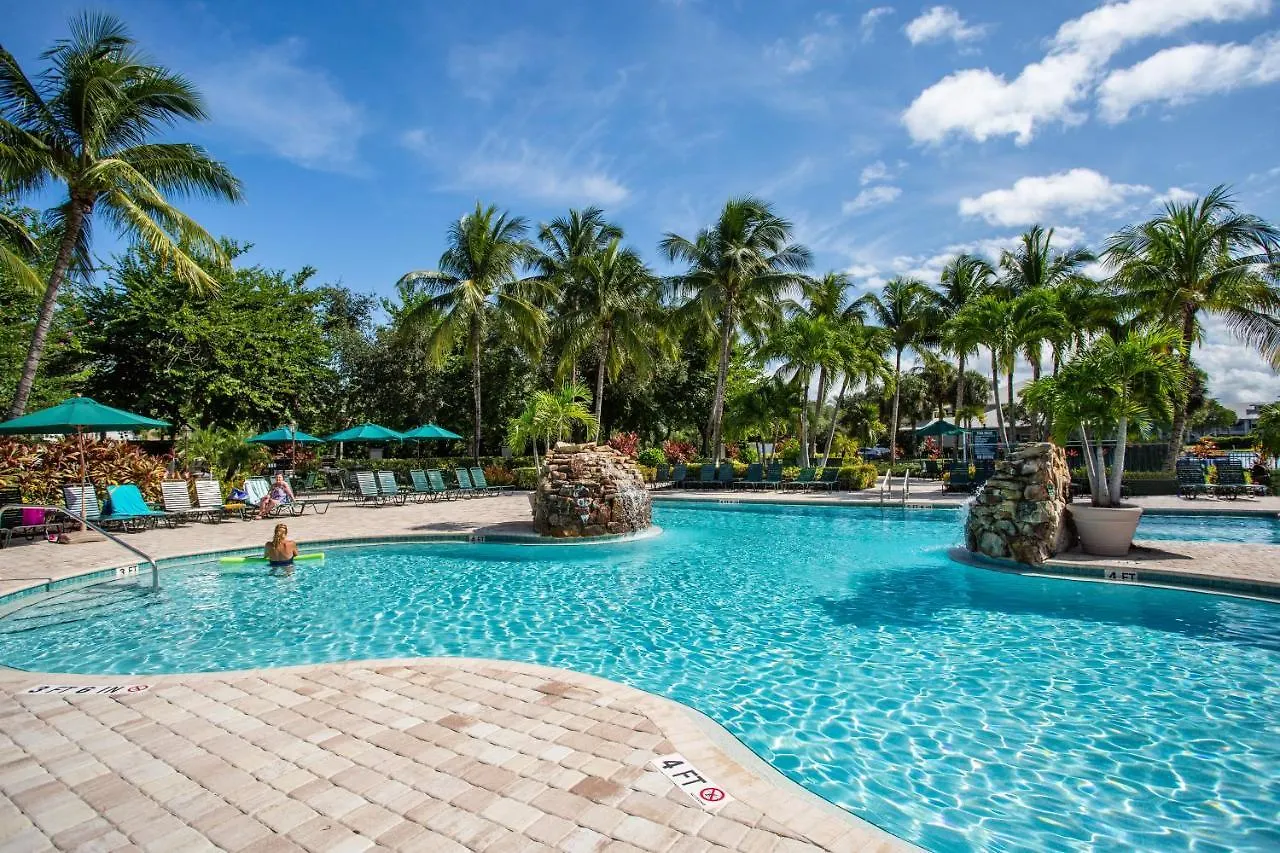 Solterra, Luxury Condo, Resort Pool In Greenlinks
