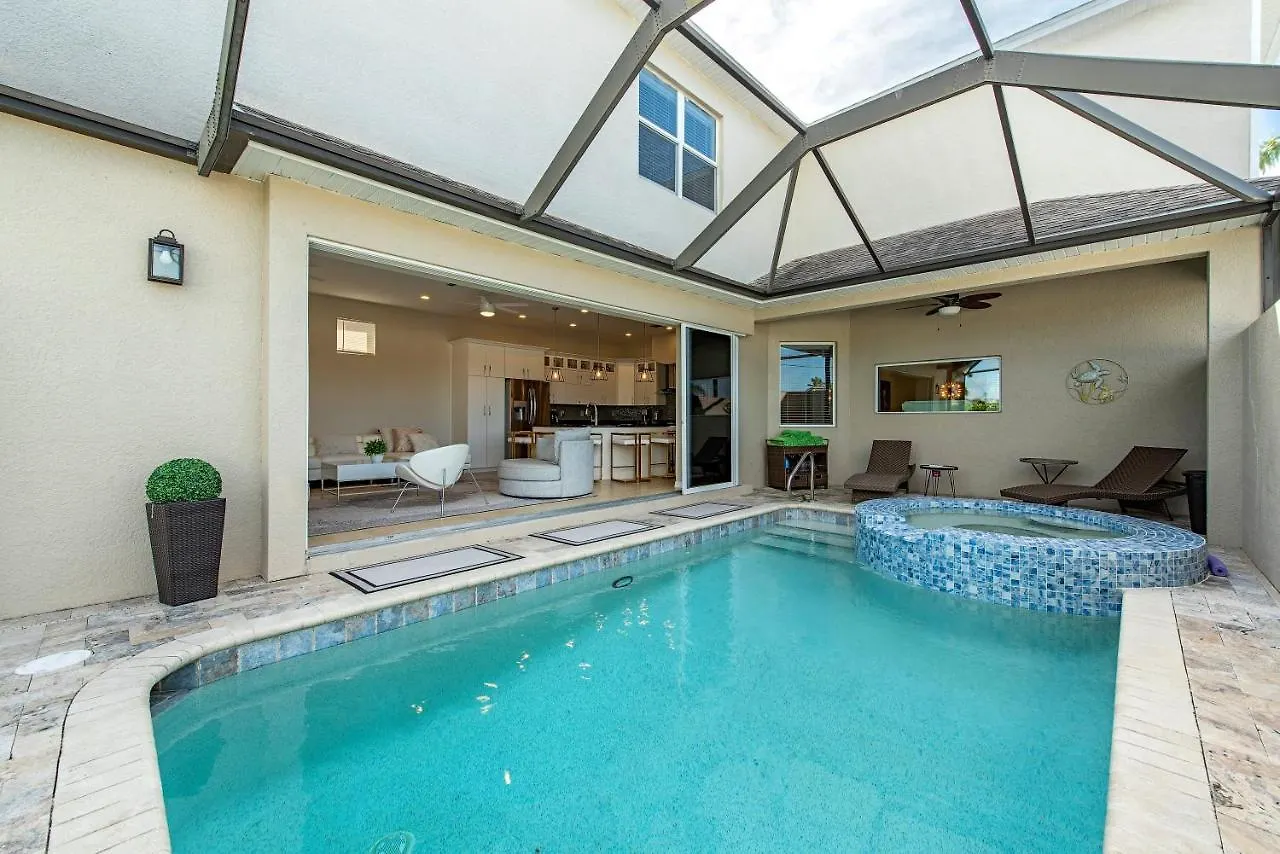 Vacation With Pool. 4 Bedrooms. Sleeps 10