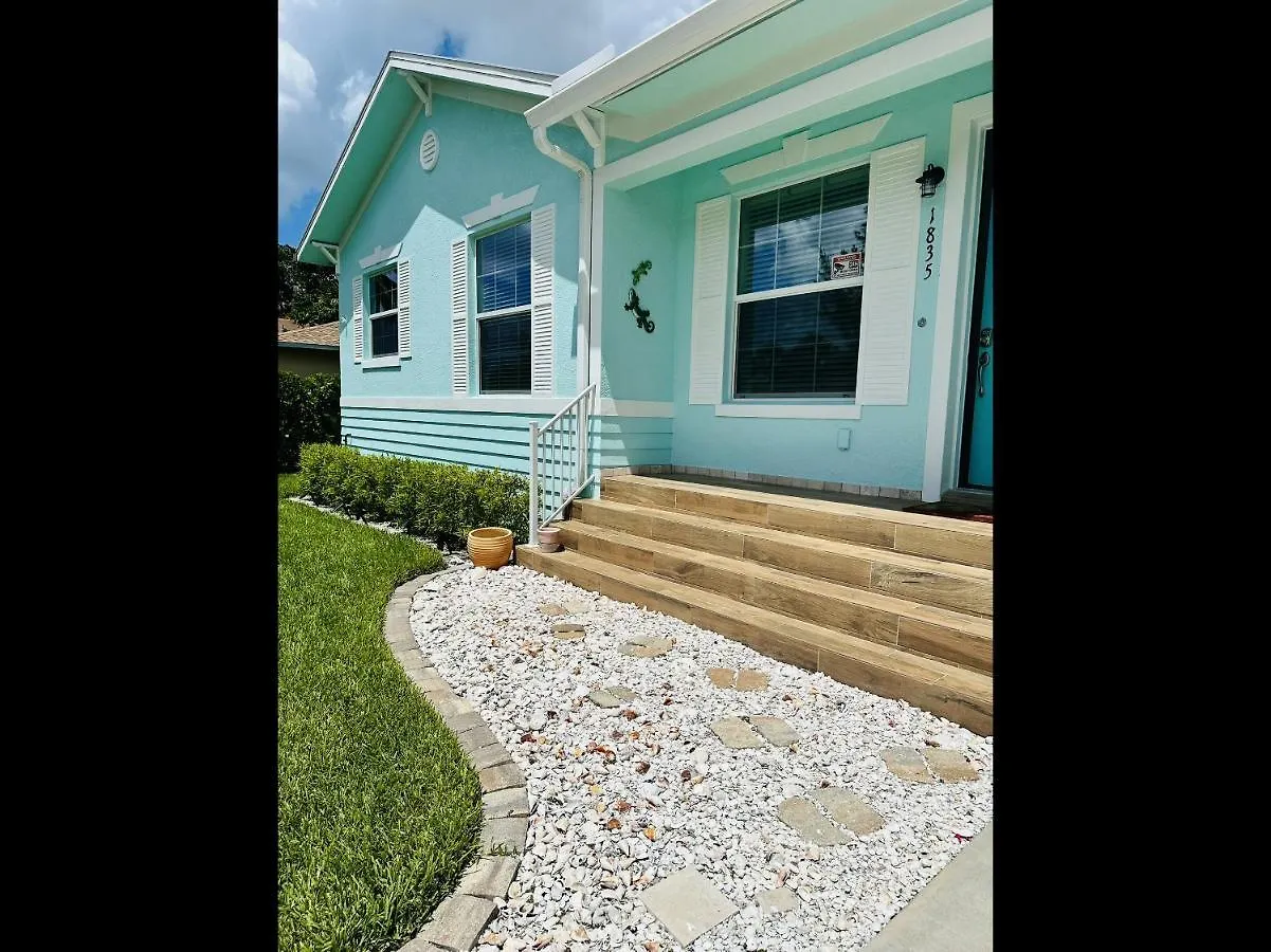Villa Cozy Coastal At Bay, Pickleball, Botanical Garden