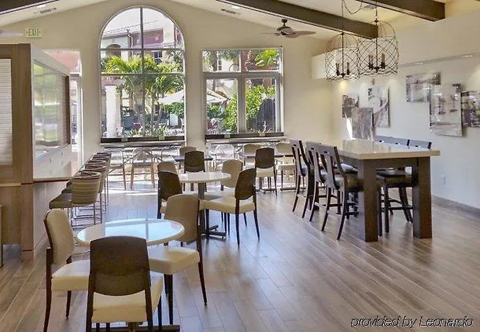 By Marriott 3* North Naples