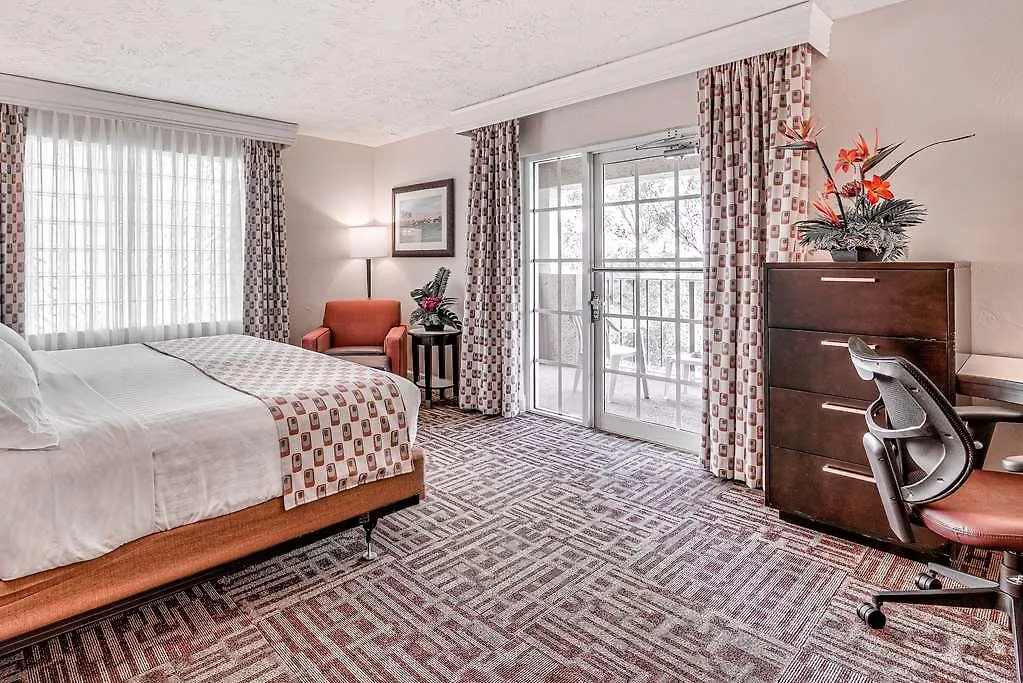 Hotel Of Naples, Tapestry Collection By Hilton North Naples