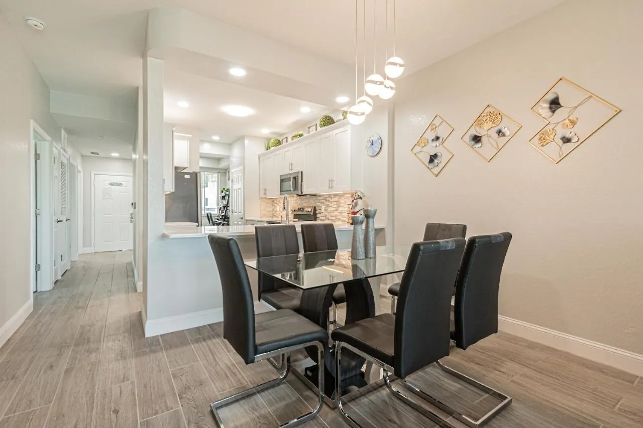 Greenlinks At Lely Luxury White Orchid Fully Renovated Modern 1st Floor 3bdr Golf *