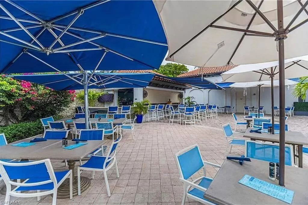 Tropical Poolside Bliss Holiday home Naples