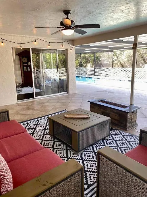 Oasis North Naples