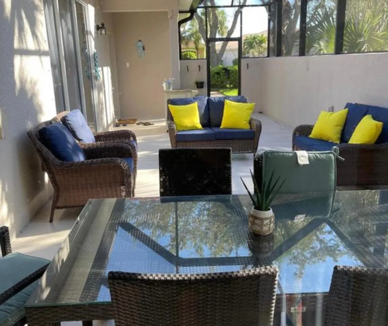 Villa Charming, Victoria