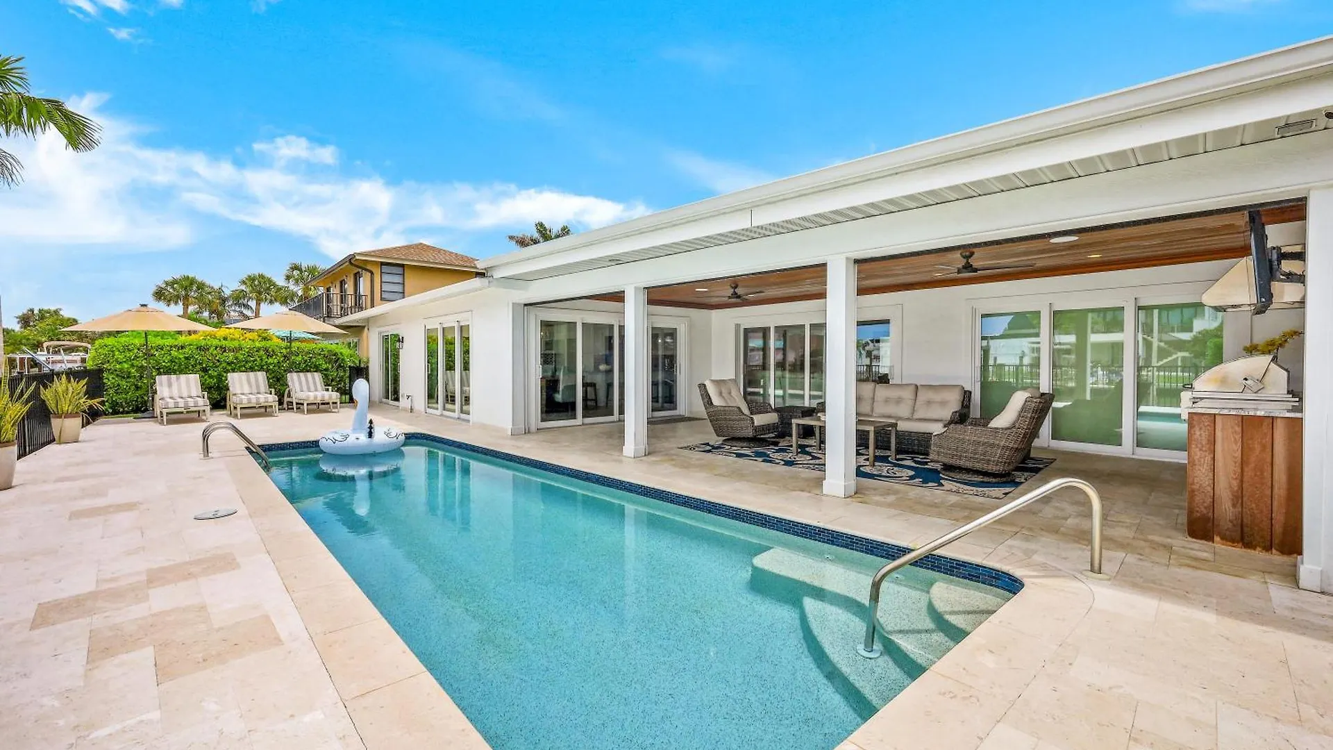 Life - Less Than 1 Mile To Vanderbilt Beach! - On The Water * Naples