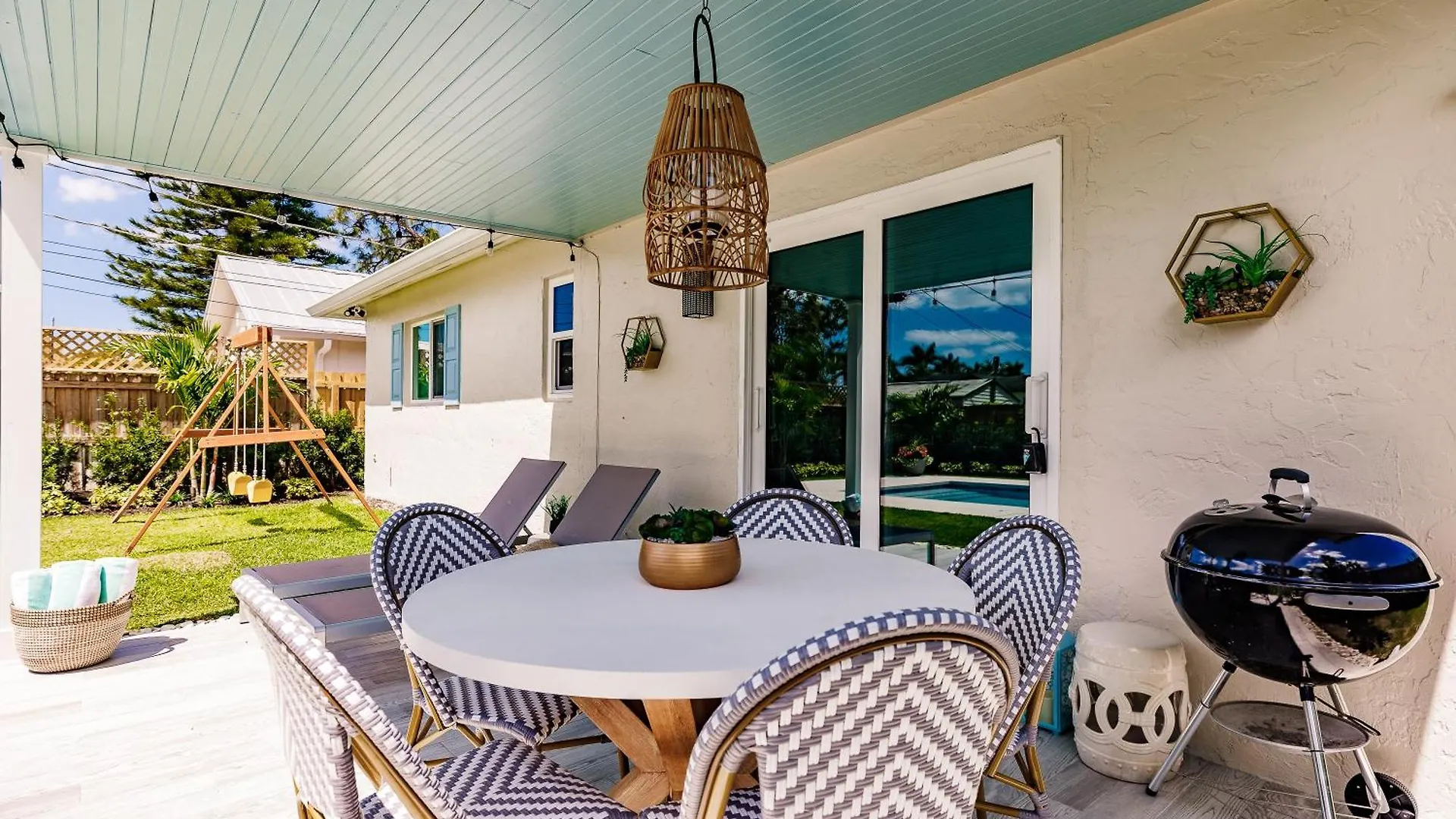 Retreat Bike To Beach! 4 Bed 2 Bath