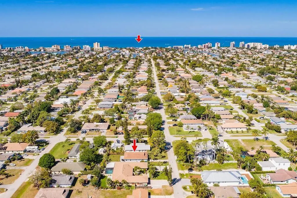 Retreat Bike To Beach! 4 Bed 2 Bath